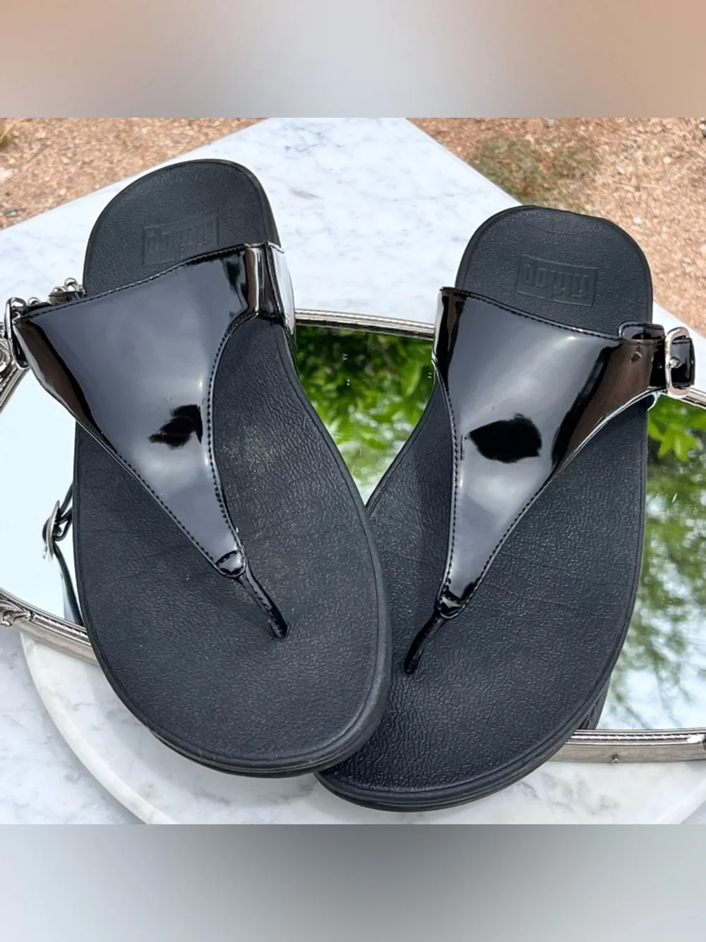 FitFlop The Skinny Black Patent Leather Wedge Thong / Sandal, 11, Silver Buckle - Picture 3 of 14